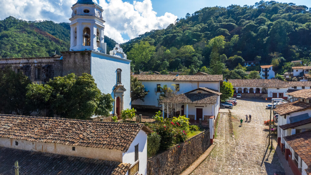 Gallery of San Sebastián del Oeste: Gema Escondida en la Sierra